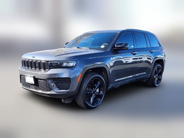 2022 Jeep Grand Cherokee Altitude