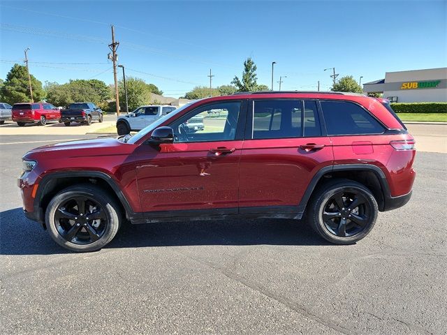 2022 Jeep Grand Cherokee Altitude