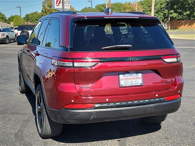 2022 Jeep Grand Cherokee Altitude