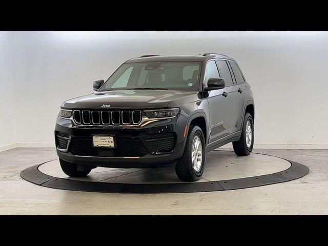 2022 Jeep Grand Cherokee Laredo