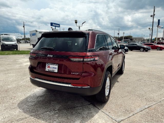 2022 Jeep Grand Cherokee Laredo