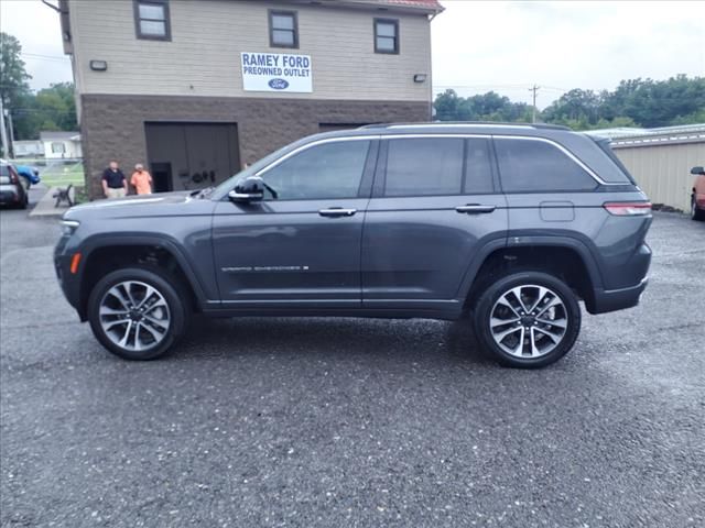 2022 Jeep Grand Cherokee Overland