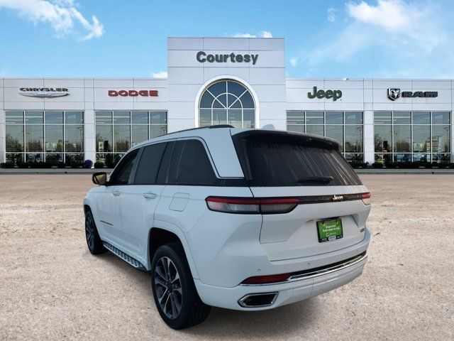 2022 Jeep Grand Cherokee Overland