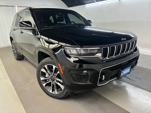 2022 Jeep Grand Cherokee Overland