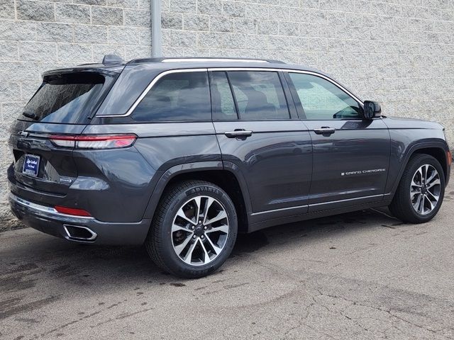 2022 Jeep Grand Cherokee Overland