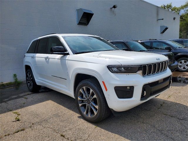 2022 Jeep Grand Cherokee Overland