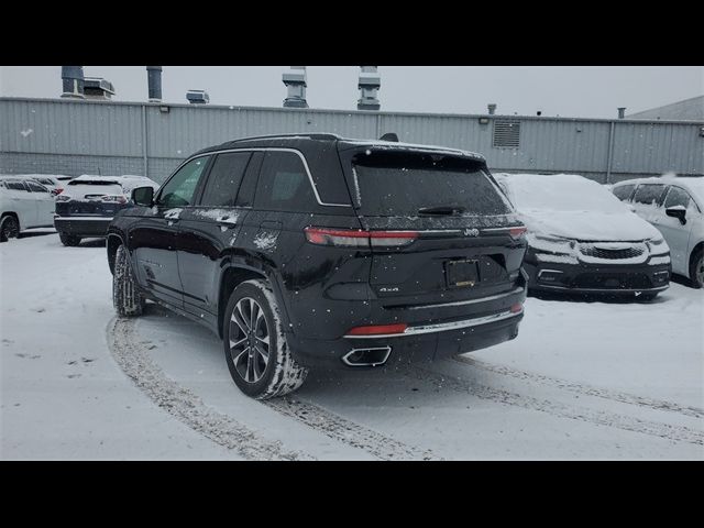 2022 Jeep Grand Cherokee Overland