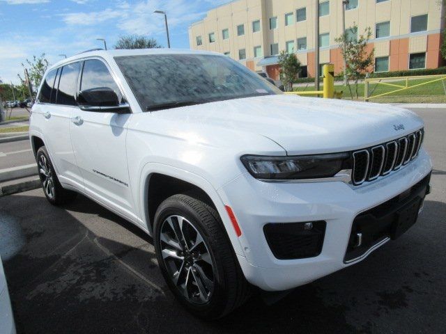 2022 Jeep Grand Cherokee Overland