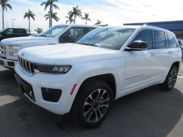 2022 Jeep Grand Cherokee Overland