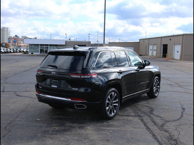 2022 Jeep Grand Cherokee Overland