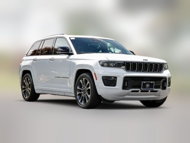 2022 Jeep Grand Cherokee Overland