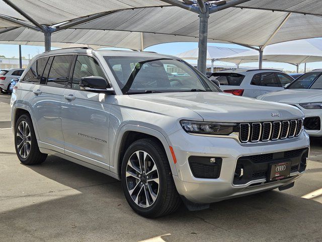 2022 Jeep Grand Cherokee Overland