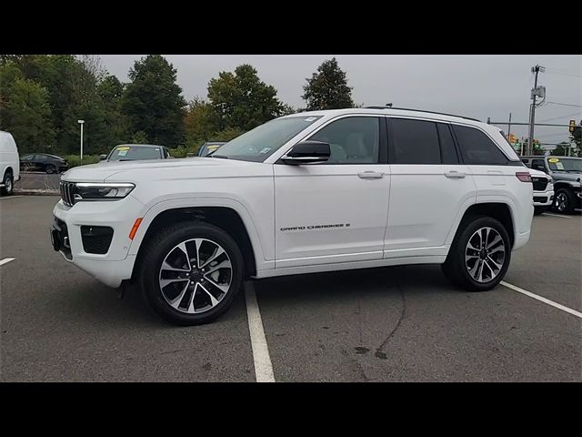 2022 Jeep Grand Cherokee Overland