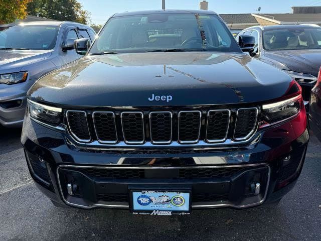 2022 Jeep Grand Cherokee Overland