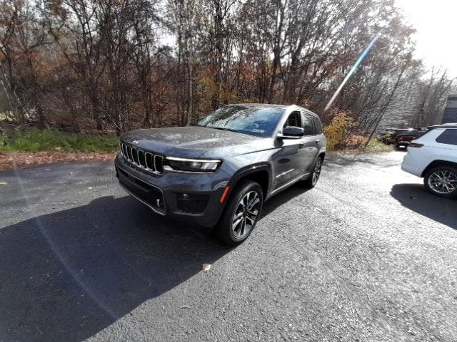 2022 Jeep Grand Cherokee Overland