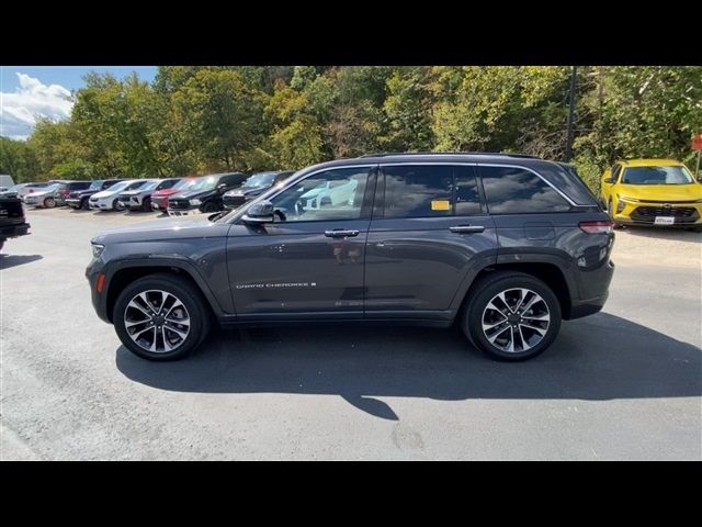 2022 Jeep Grand Cherokee Overland