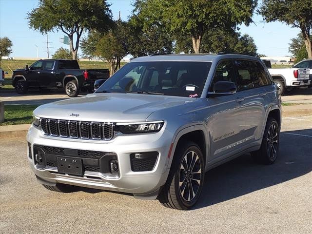 2022 Jeep Grand Cherokee Overland