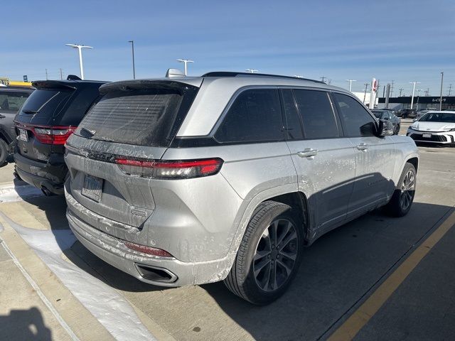 2022 Jeep Grand Cherokee Overland