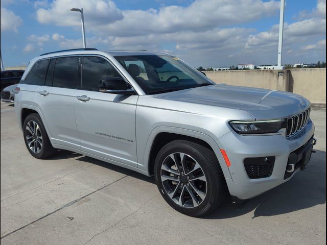 2022 Jeep Grand Cherokee Overland