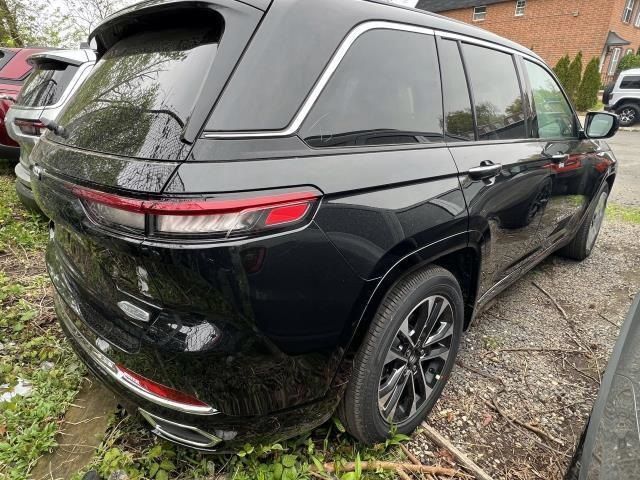 2022 Jeep Grand Cherokee Overland