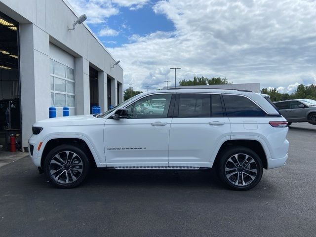 2022 Jeep Grand Cherokee Overland