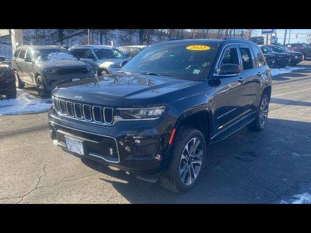 2022 Jeep Grand Cherokee Overland