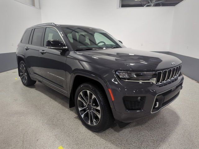 2022 Jeep Grand Cherokee Overland