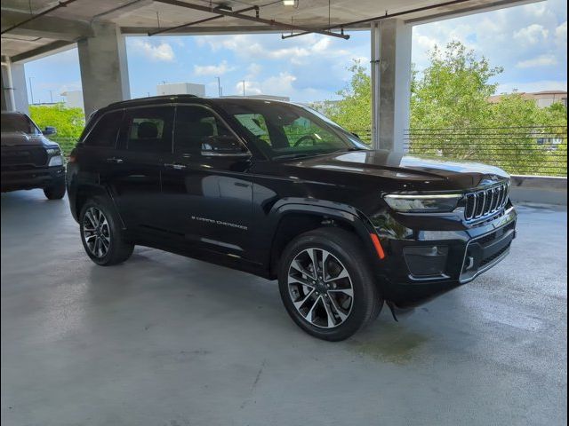 2022 Jeep Grand Cherokee Overland