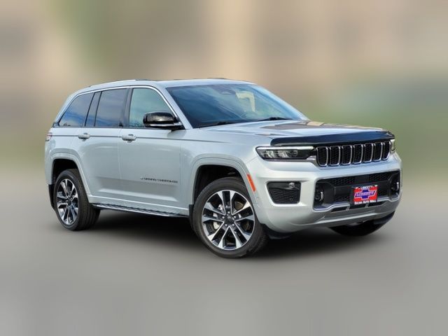 2022 Jeep Grand Cherokee Overland