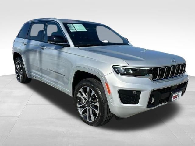 2022 Jeep Grand Cherokee Overland