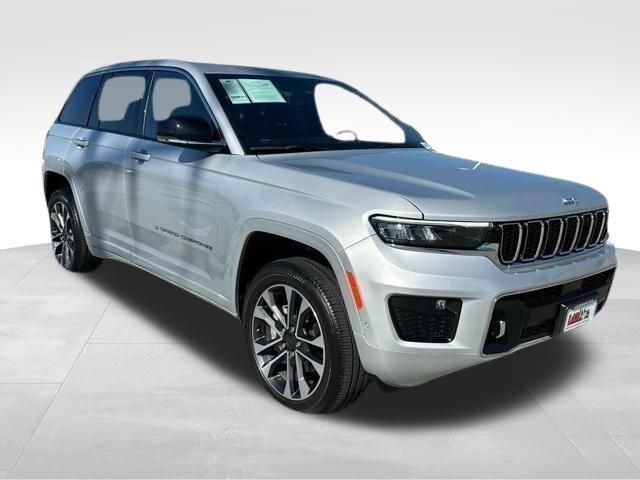 2022 Jeep Grand Cherokee Overland