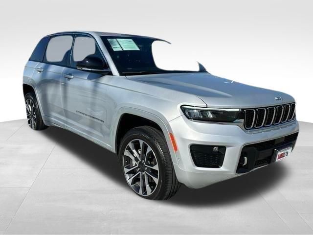 2022 Jeep Grand Cherokee Overland