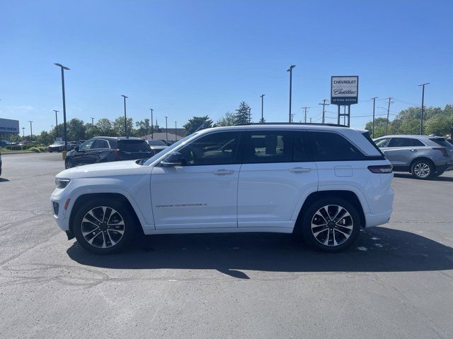 2022 Jeep Grand Cherokee Overland