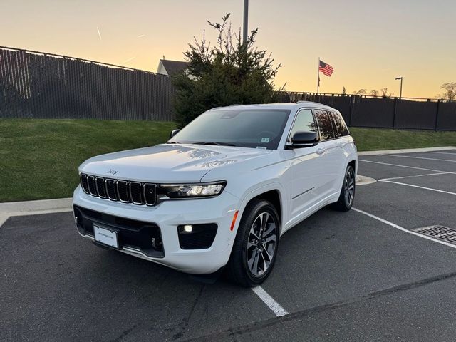 2022 Jeep Grand Cherokee Overland