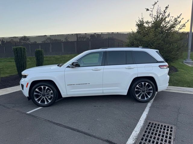 2022 Jeep Grand Cherokee Overland