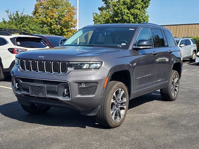 2022 Jeep Grand Cherokee Overland