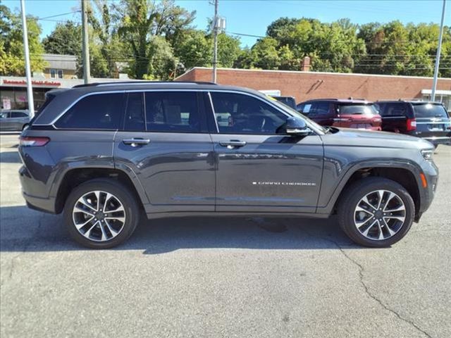 2022 Jeep Grand Cherokee Overland