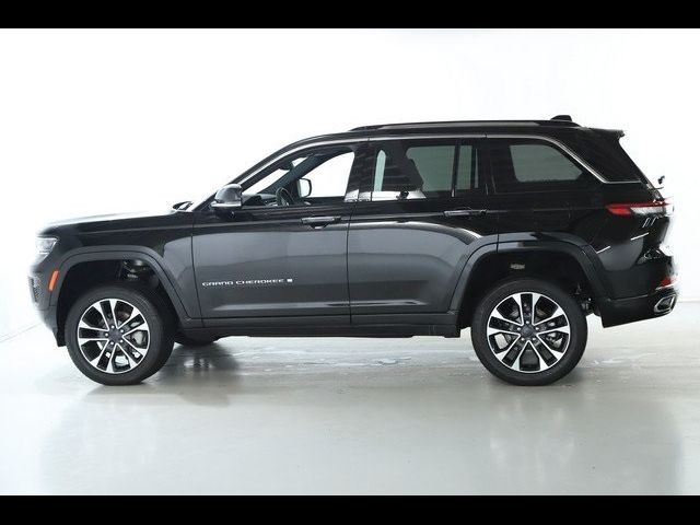 2022 Jeep Grand Cherokee Overland