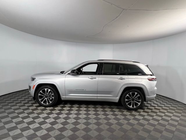 2022 Jeep Grand Cherokee Overland