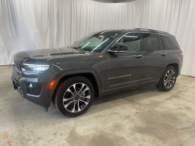 2022 Jeep Grand Cherokee Overland