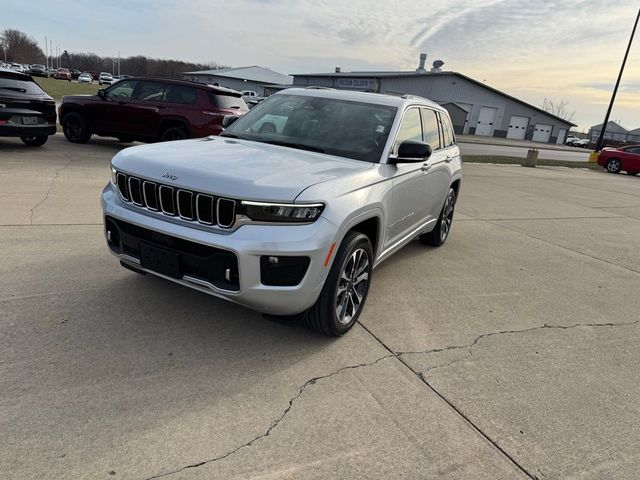 2022 Jeep Grand Cherokee Overland