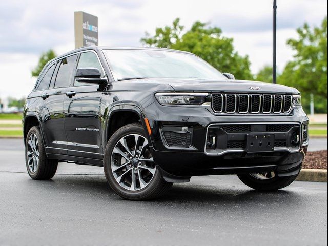 2022 Jeep Grand Cherokee Overland