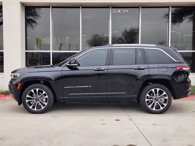 2022 Jeep Grand Cherokee Overland