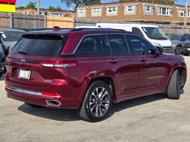 2022 Jeep Grand Cherokee Overland