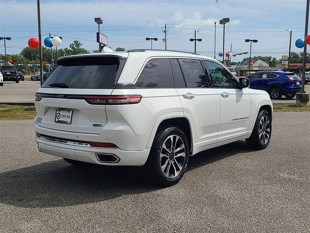 2022 Jeep Grand Cherokee Overland