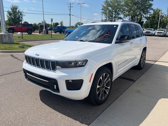 2022 Jeep Grand Cherokee Overland