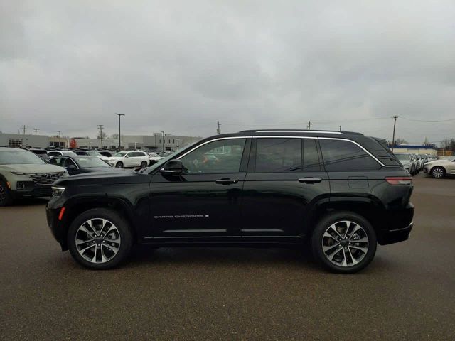 2022 Jeep Grand Cherokee Overland