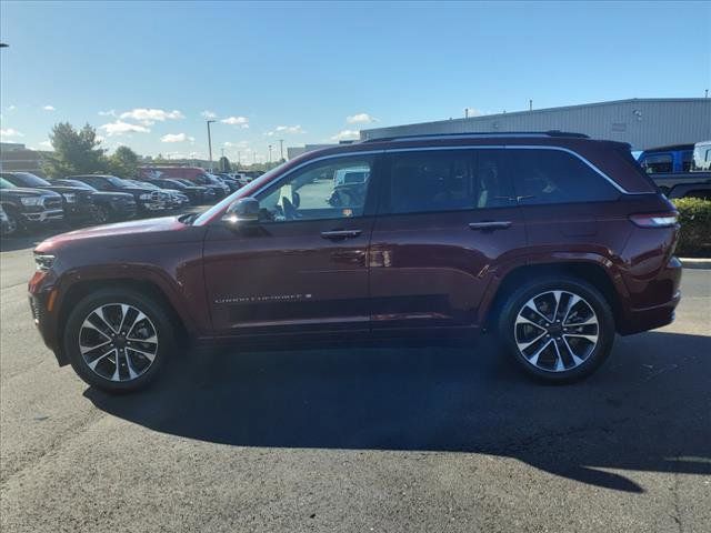 2022 Jeep Grand Cherokee Overland