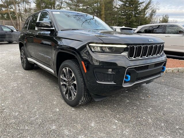 2022 Jeep Grand Cherokee 4xe Overland