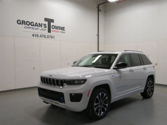 2022 Jeep Grand Cherokee 4xe Overland